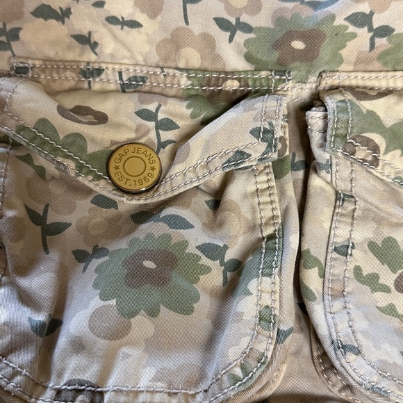 GAP Canvas Bag Flower Pattern With Lots of Pockets - Picture 3 of 13